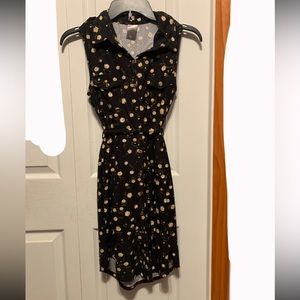 No Boundaries small casual black dress with daisies